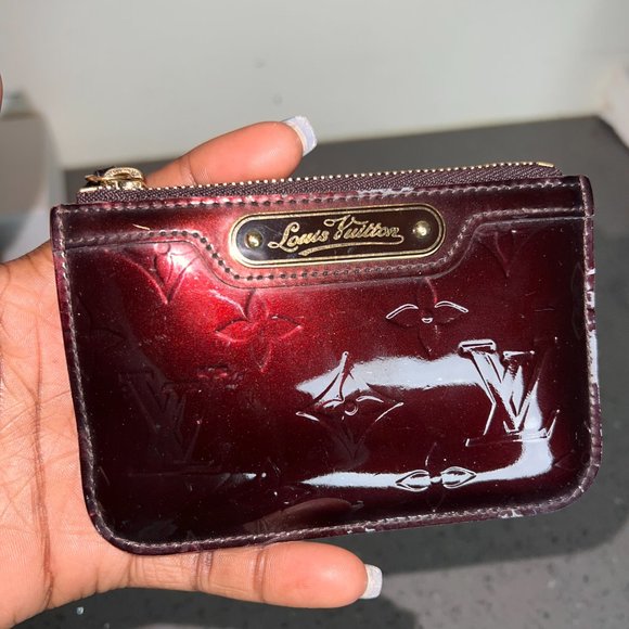 LOUIS VUITTON Vernis Key Pouch Pomme D'Amour - Picture 1 of 5